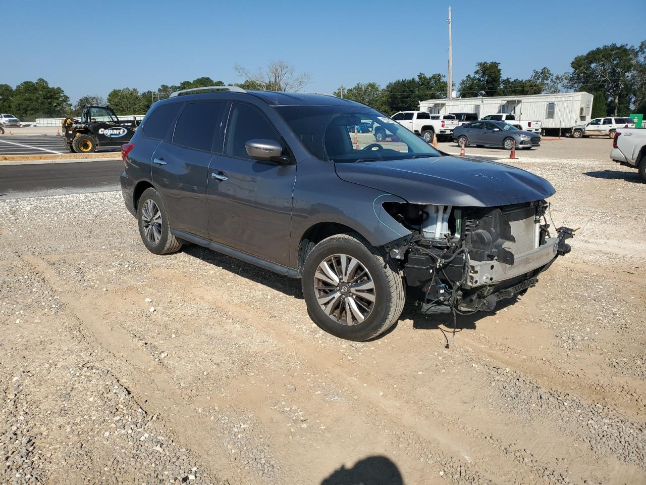 2018 Nissan Pathfinder - Image 4