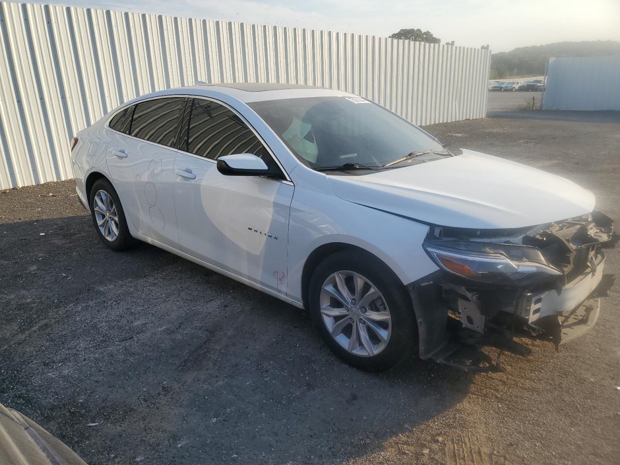 2021 Chevrolet Malibu - Image 4
