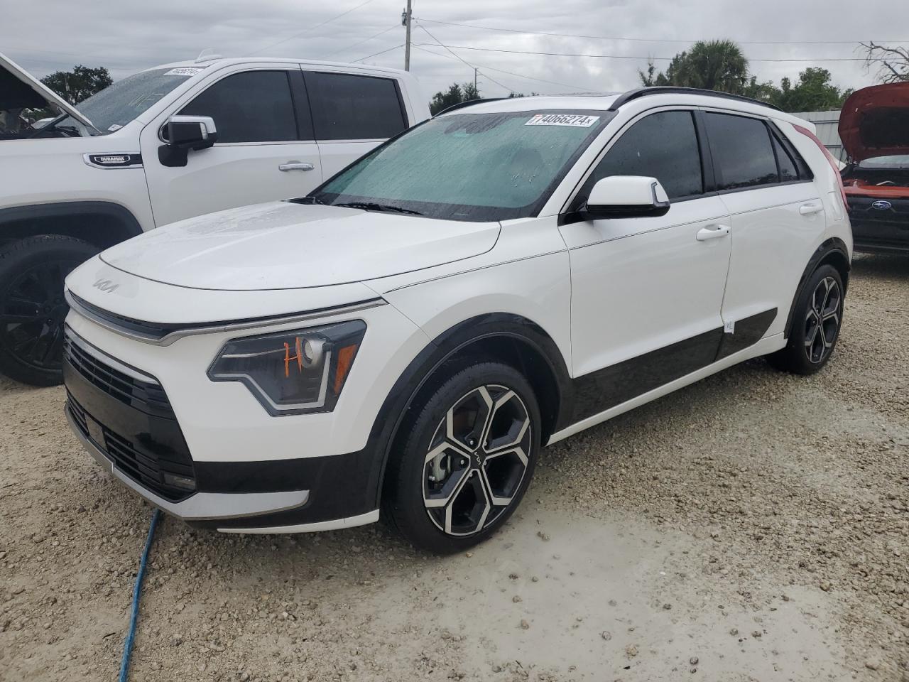 2023 Kia Niro - Image 1