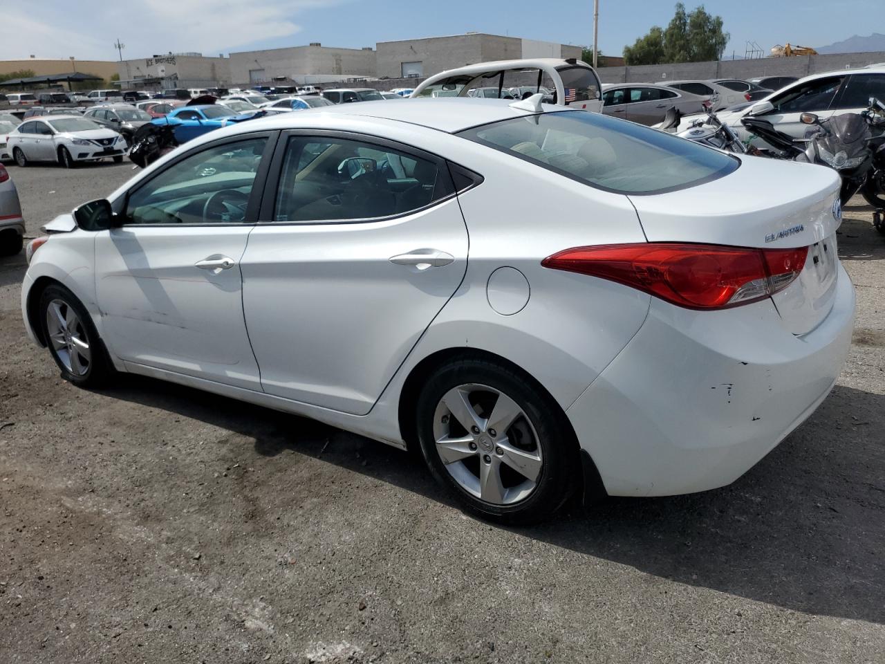 VIN 5NPDH4AE5DH420941 2013 HYUNDAI ELANTRA no.2