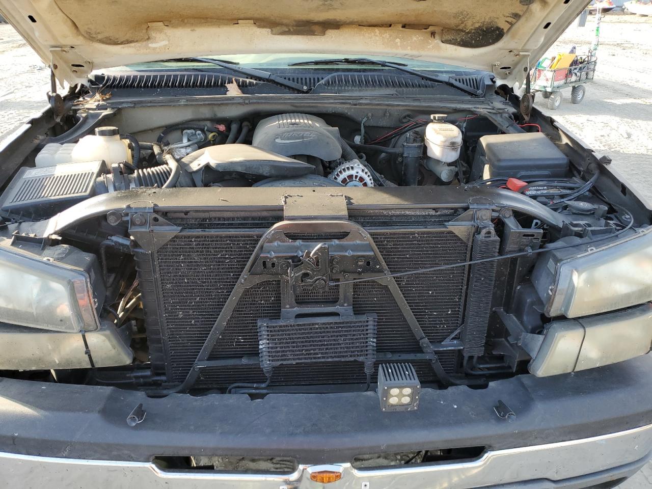 2003 Chevrolet Silverado - Image 11