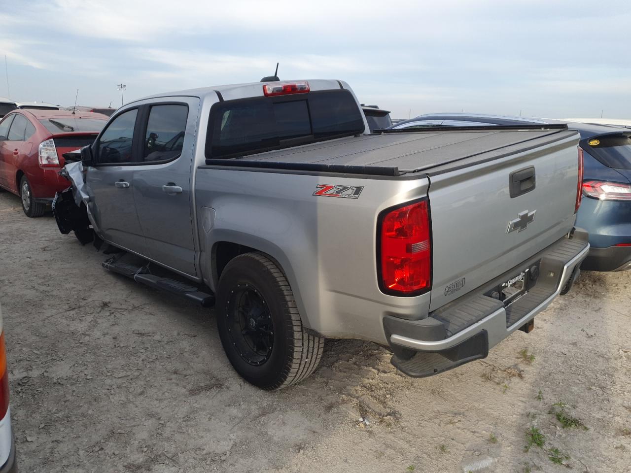 2017 Chevrolet Colorado - Image 2