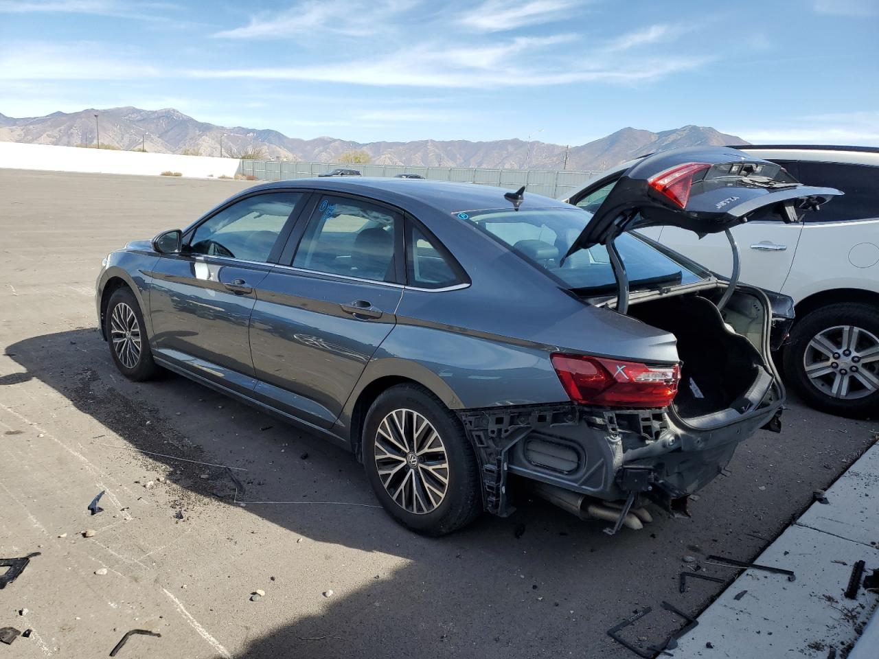 2021 Volkswagen Jetta - Image 2