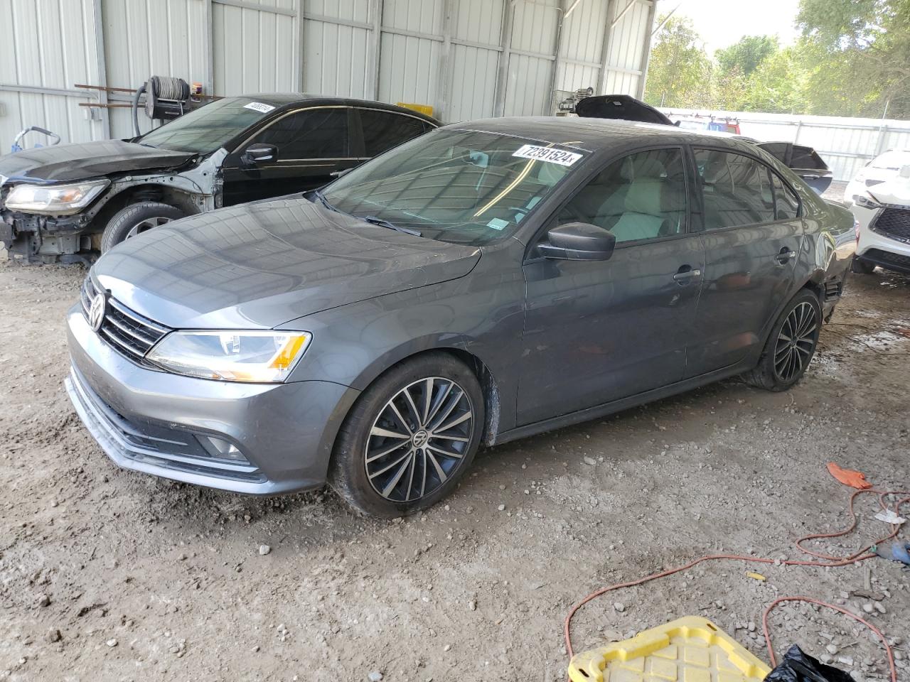 2016 Volkswagen Jetta - Image 1