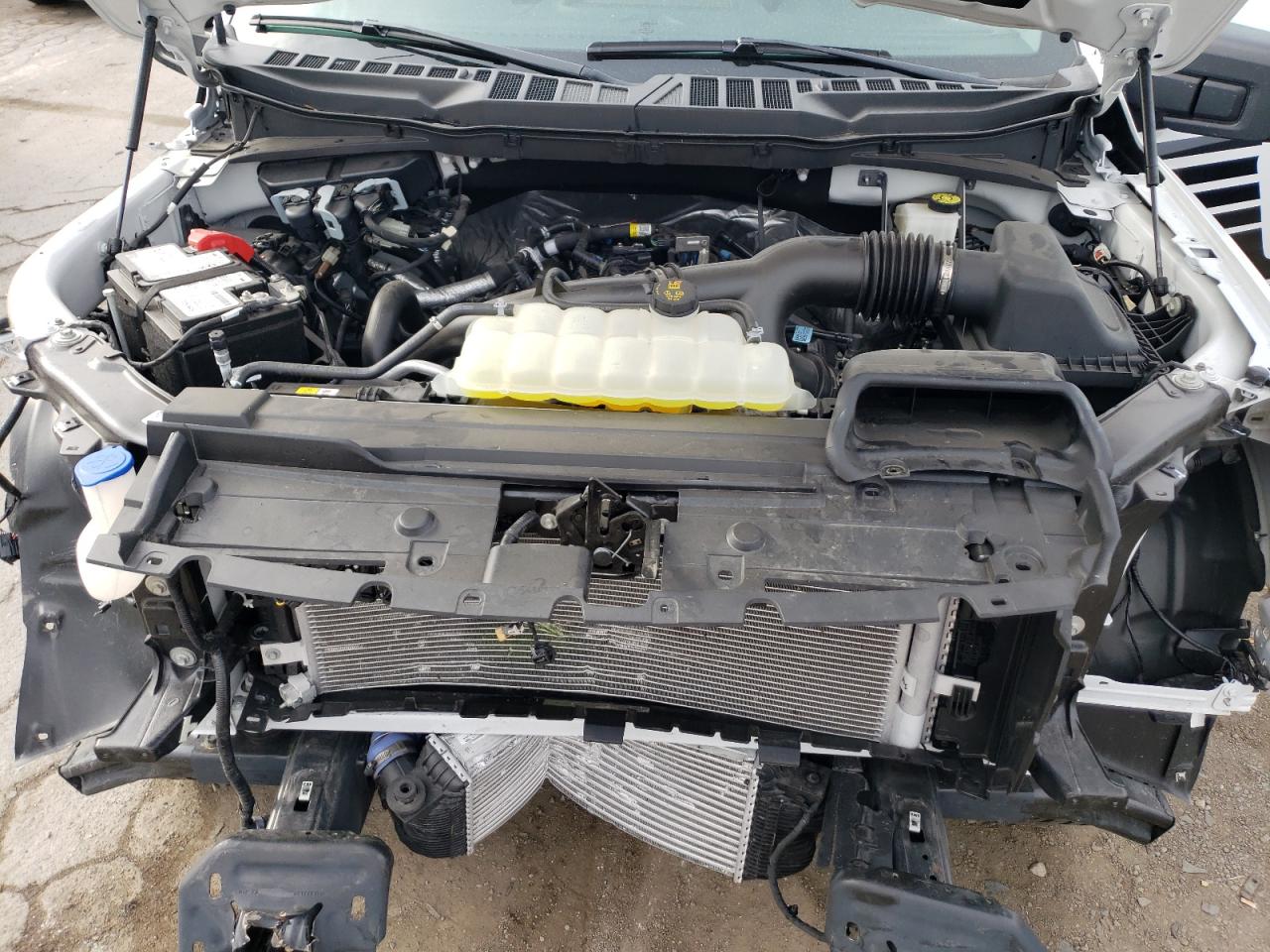 2023 Ford F-150 - Image 11