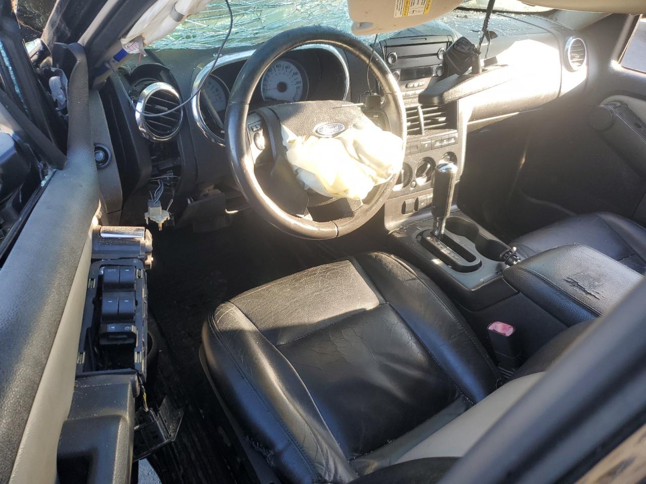 2008 Ford Explorer - Image 8