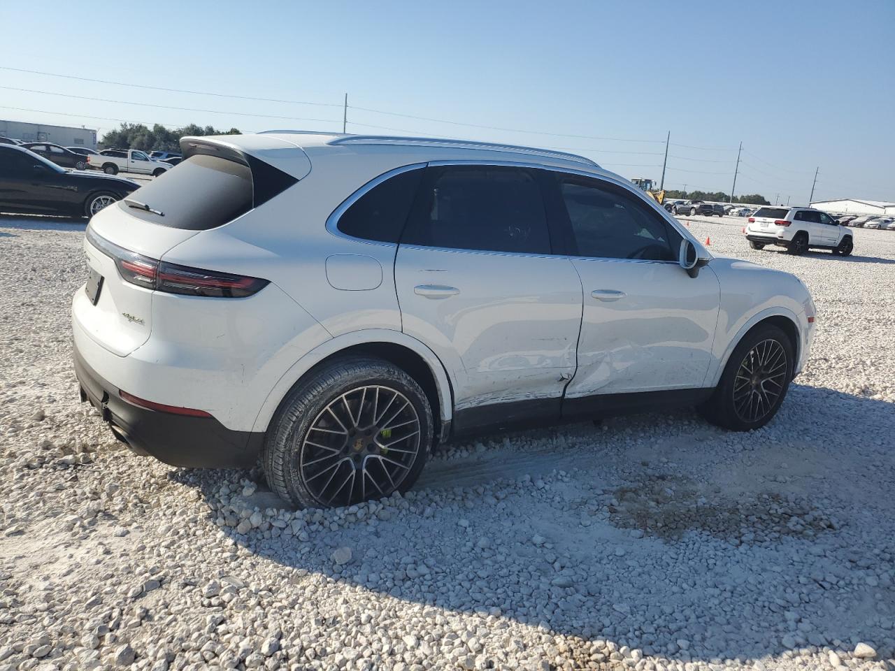 2019 Porsche Cayenne - Image 3