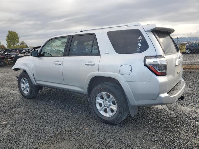  TOYOTA 4RUNNER 2017 Srebrny