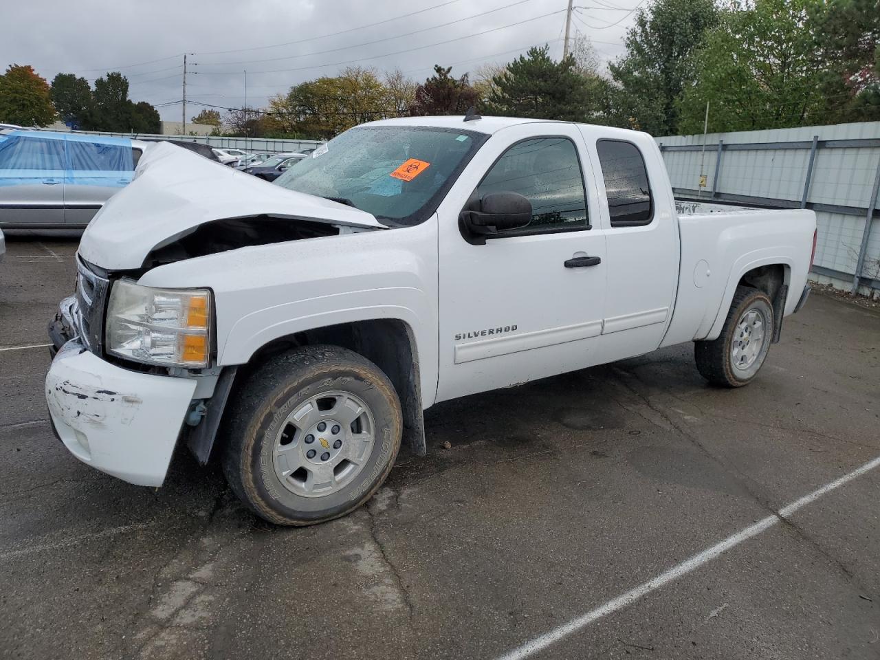 2011 Chevrolet Silverado K1500 Lt VIN: 1GCRKSE38BZ399383 Lot: 76194854