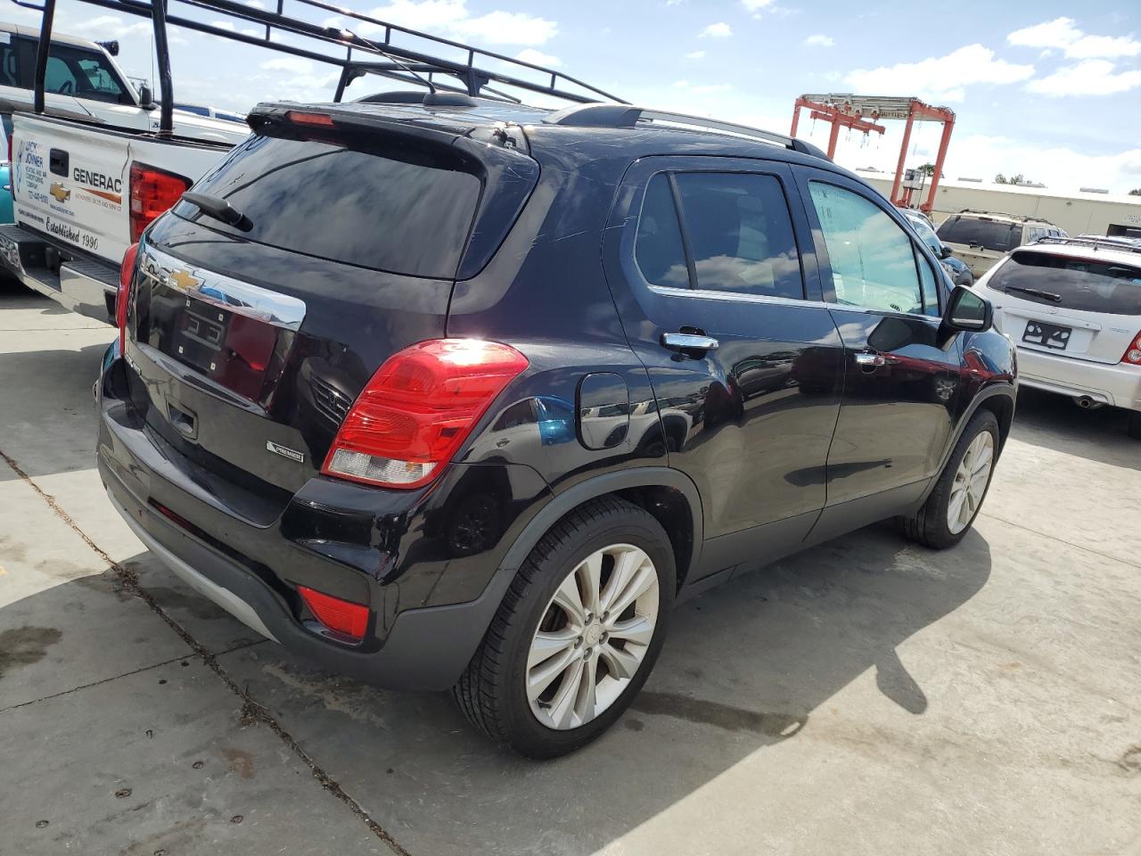 2017 Chevrolet Trax - Image 3