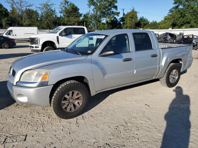 2008 Mitsubishi Raider Ls