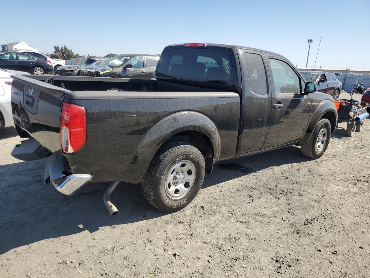 2016 Nissan Navara (Frontier) - Image 3