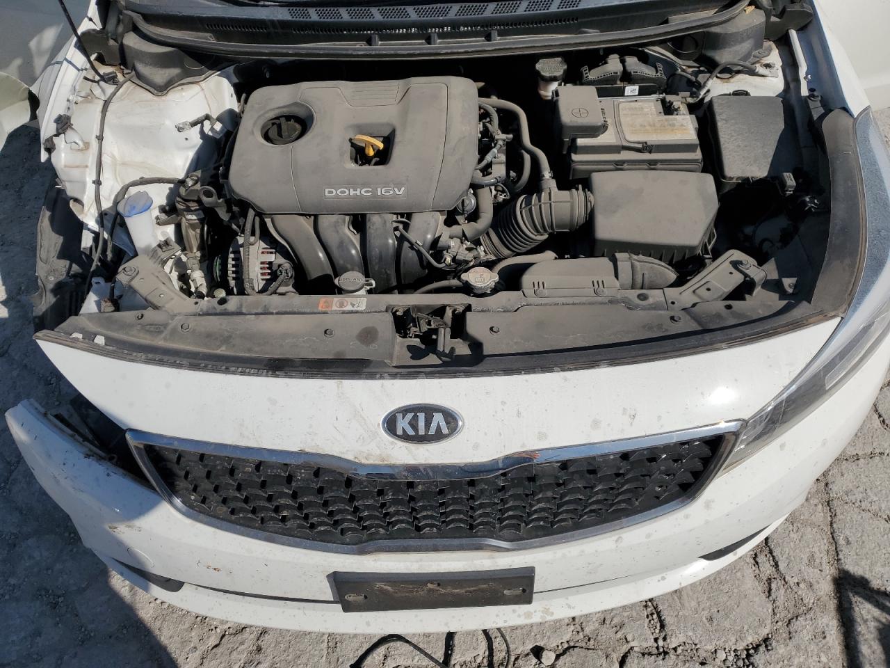 3KPFL4A71JE173989 2018 Kia Forte Lx