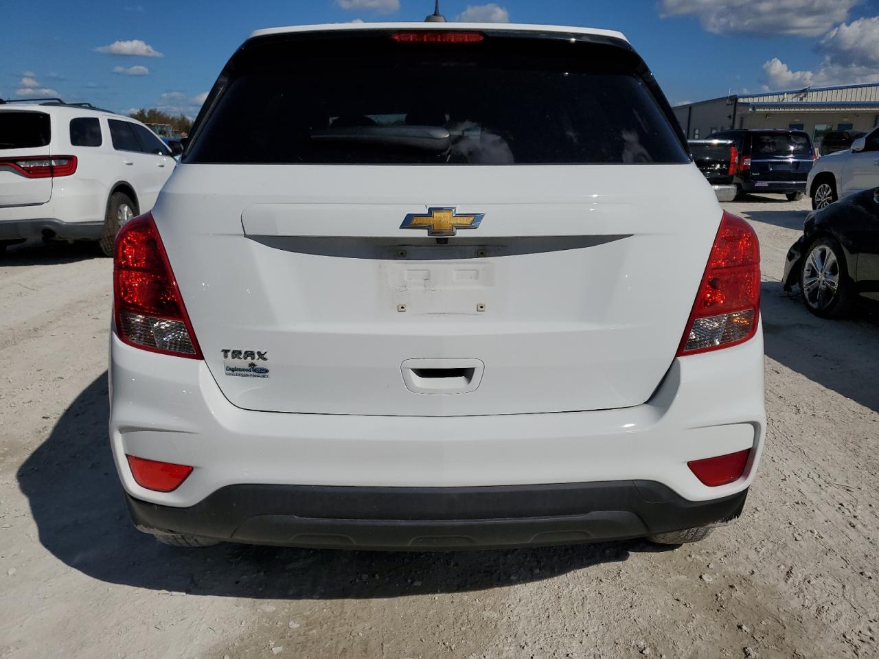 2020 Chevrolet Trax Ls VIN: KL7CJKSB5LB049396 Lot: 77857304