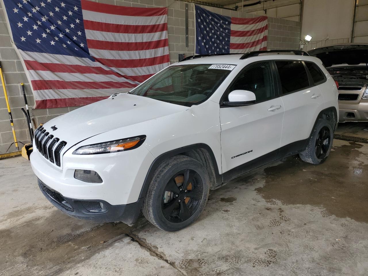 2016 Jeep Cherokee Latitude VIN: 1C4PJLCS5GW222244 Lot: 77952444