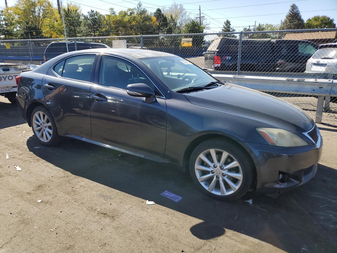 2010 Lexus IS - Image 4