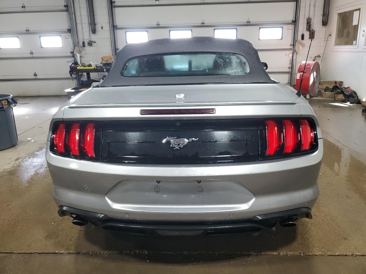 2021 Ford Mustang VIN: 1FATP8UH8M5121154 Lot: 76161414