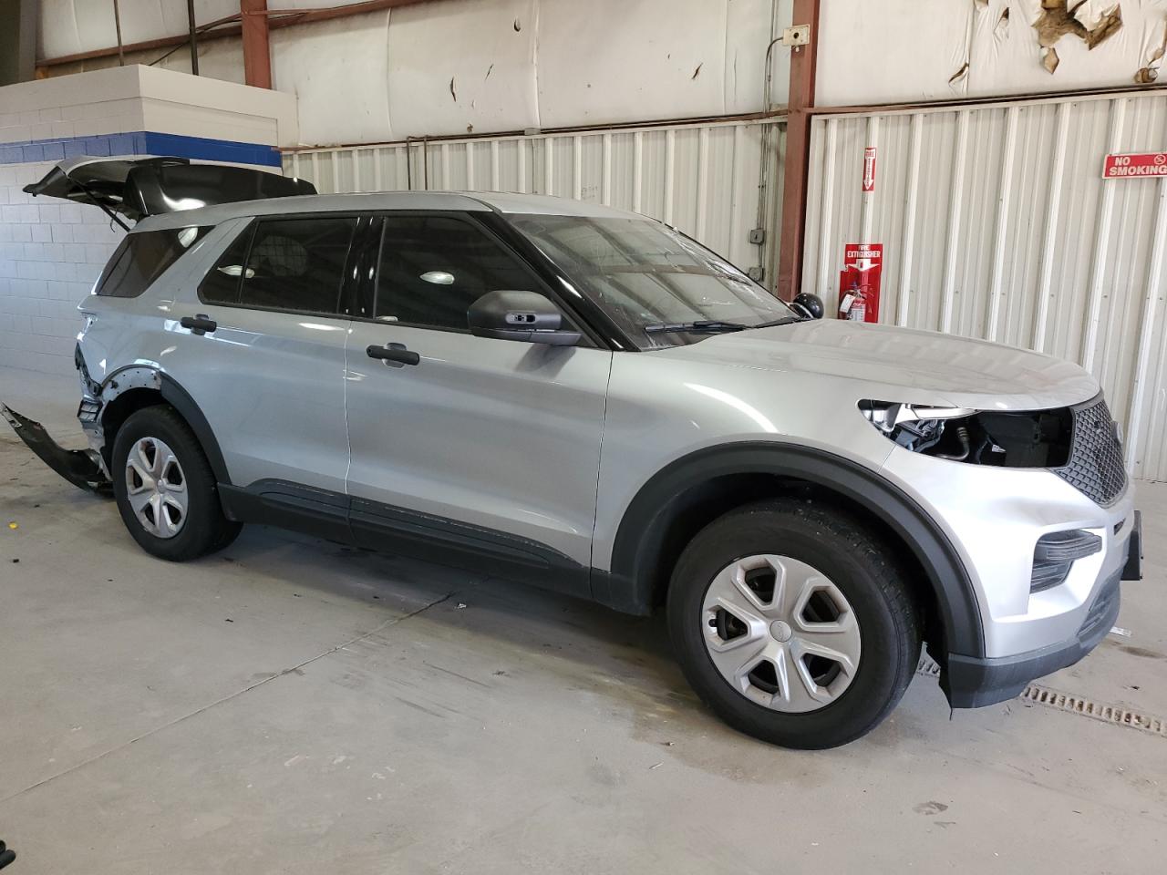 2022 Ford Explorer - Image 4