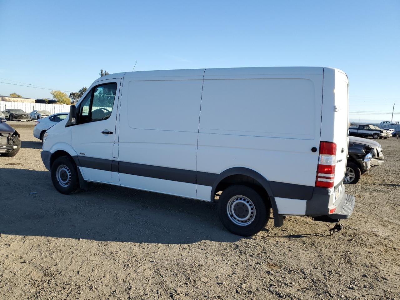 VIN WD3PE7CC5D5767506 2013 MERCEDES-BENZ SPRINTER no.2