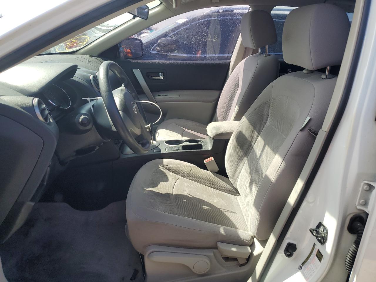 2013 Nissan Rogue - Image 7