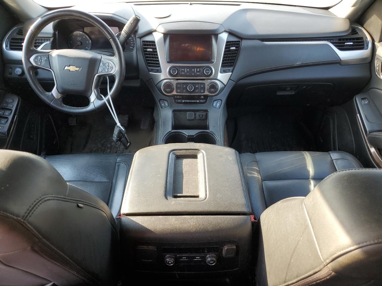 1GNSKHKCXHR309143 2017 Chevrolet Suburban K1500 Lt