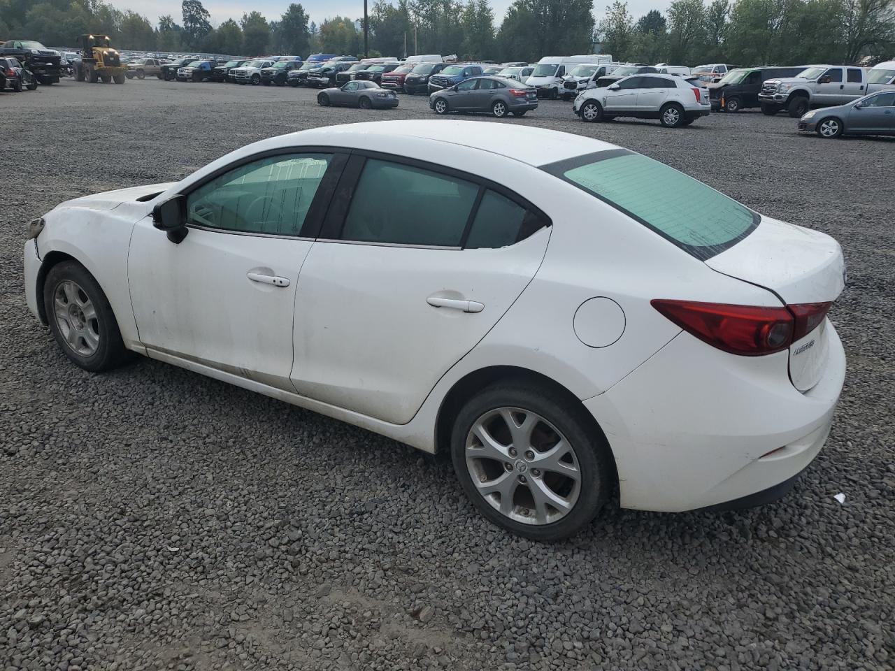 3MZBN1V70HM120635 2017 MAZDA 3 - Image 2