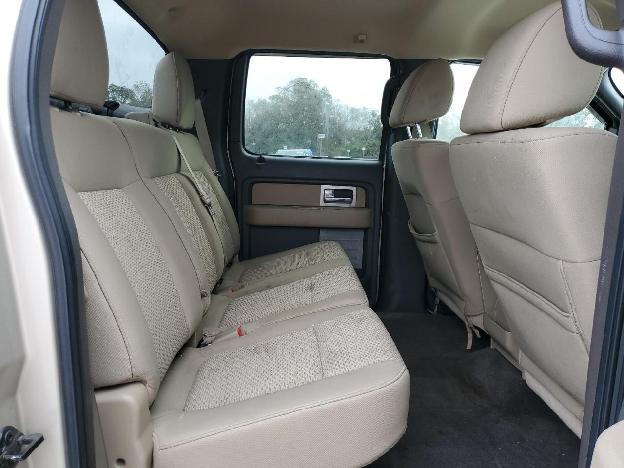 2010 Ford F-150 - Image 10