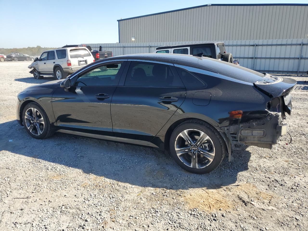 2022 Kia K5 - Image 2