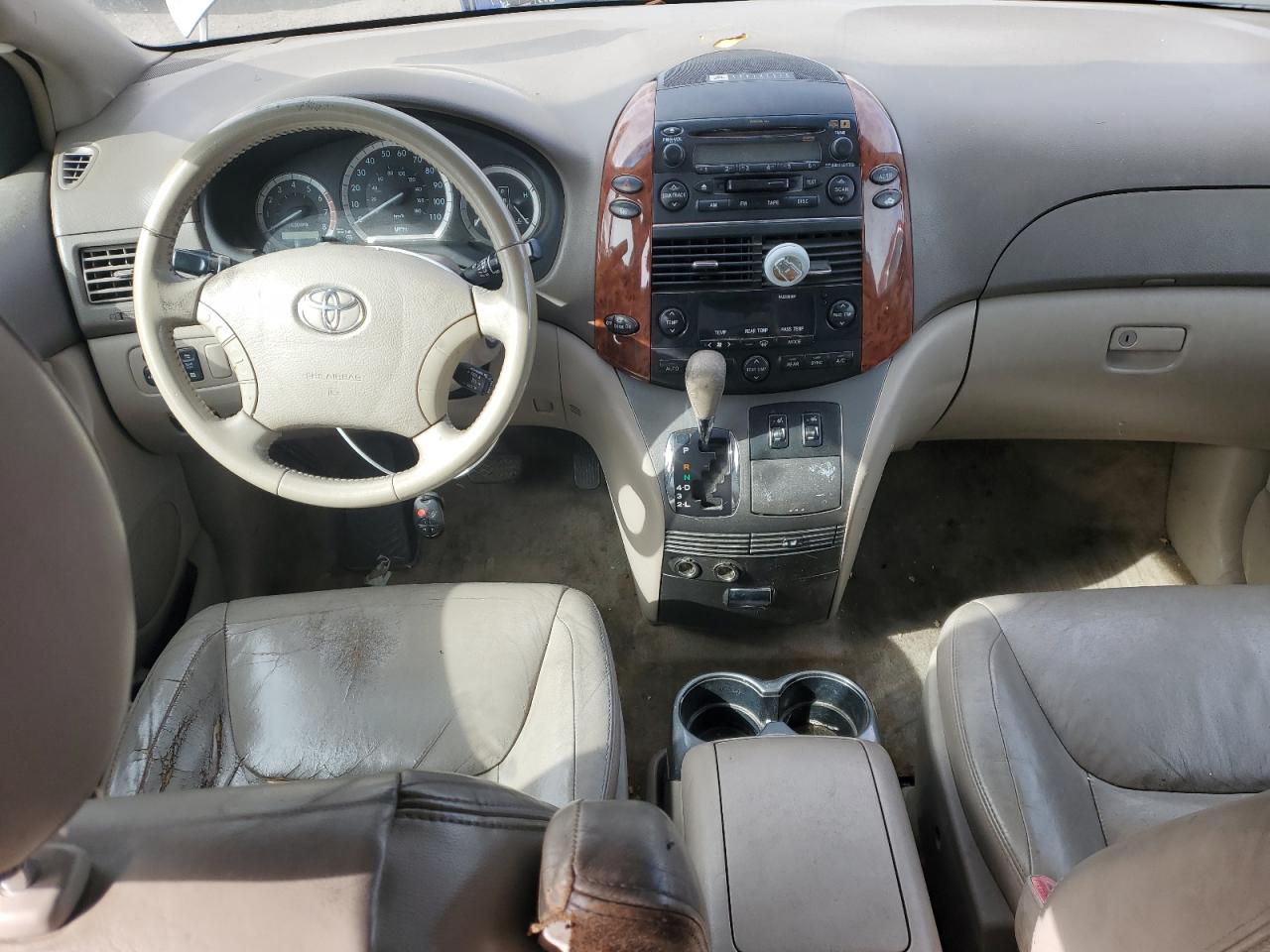 2005 Toyota Sienna - Image 8