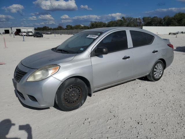  NISSAN VERSA 2014 Сріблястий