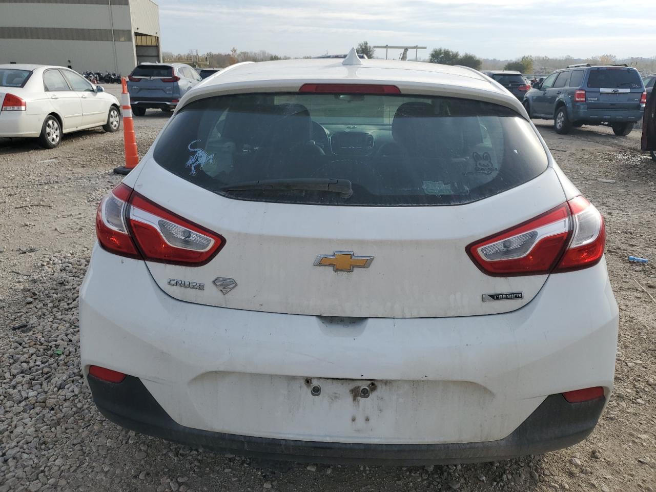 2018 Chevrolet Cruze - Image 6