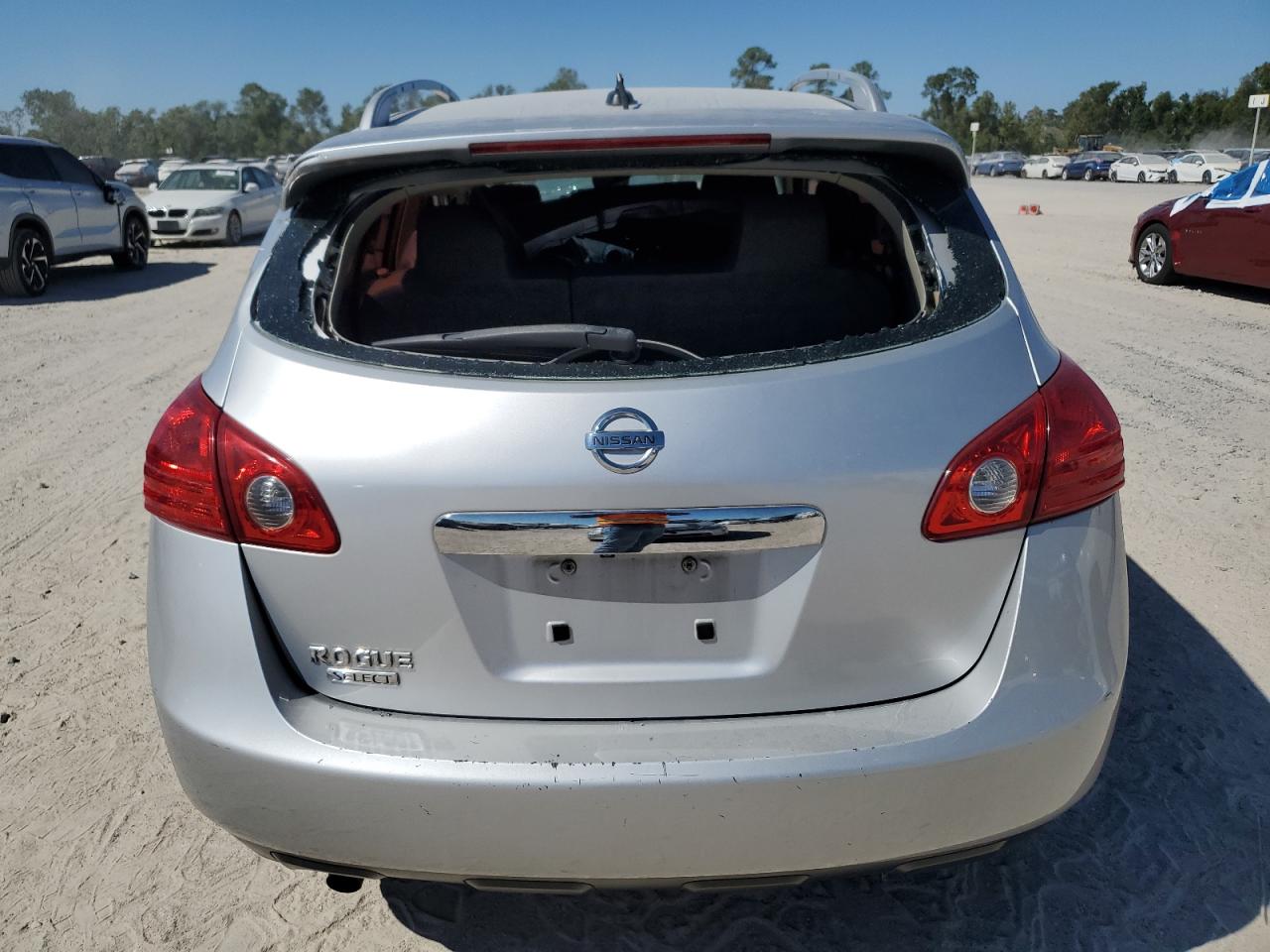 2015 Nissan Rogue - Image 6