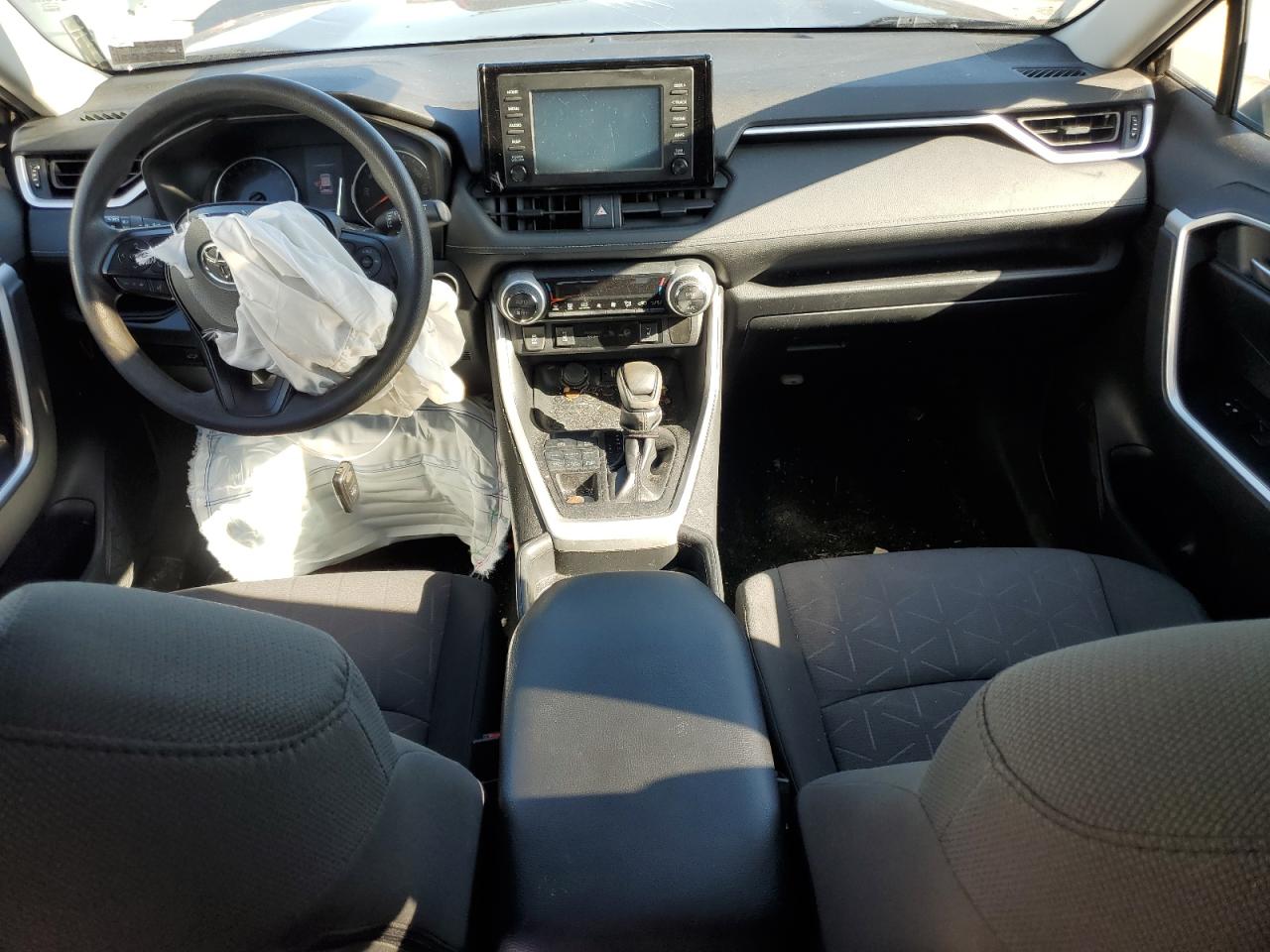 2019 Toyota RAV 4 - Image 8