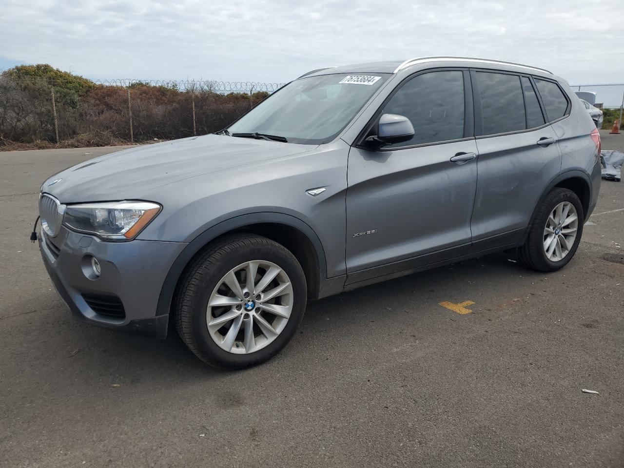 VIN 5UXWX9C54H0D95721 2017 BMW X3 no.1