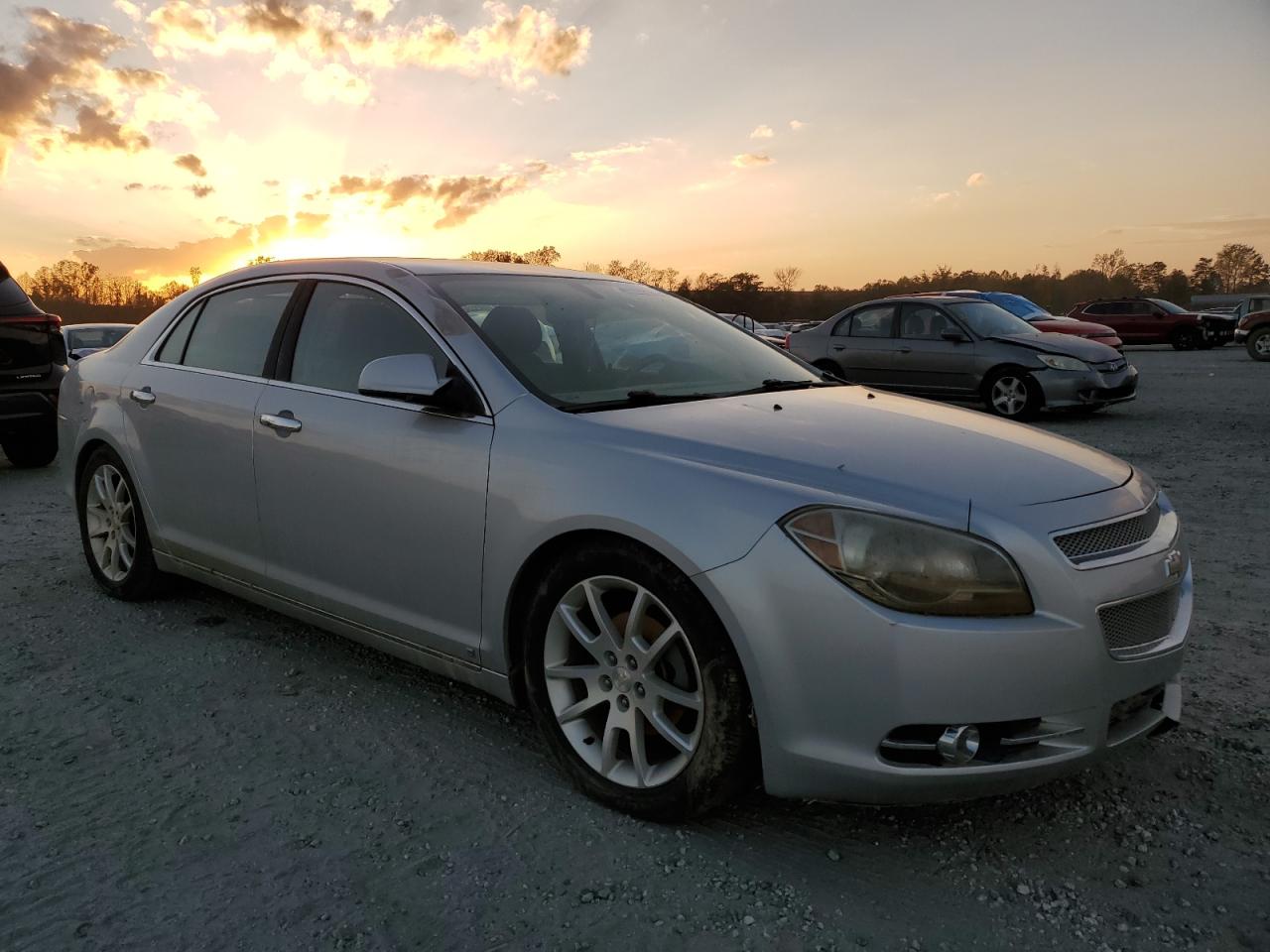 2010 Chevrolet Malibu - Image 4