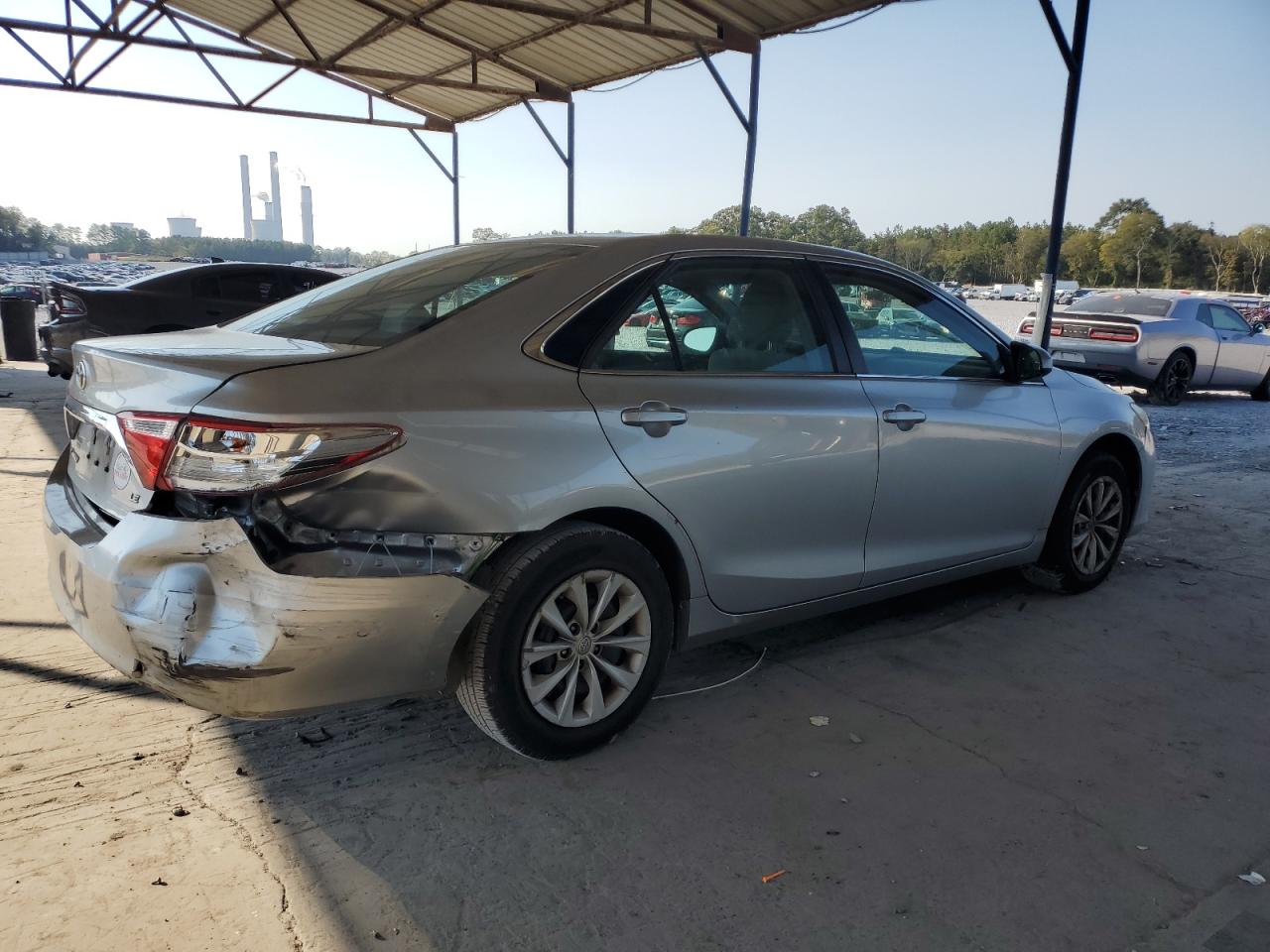 VIN 4T1BF1FK4GU508962 2016 TOYOTA CAMRY no.3