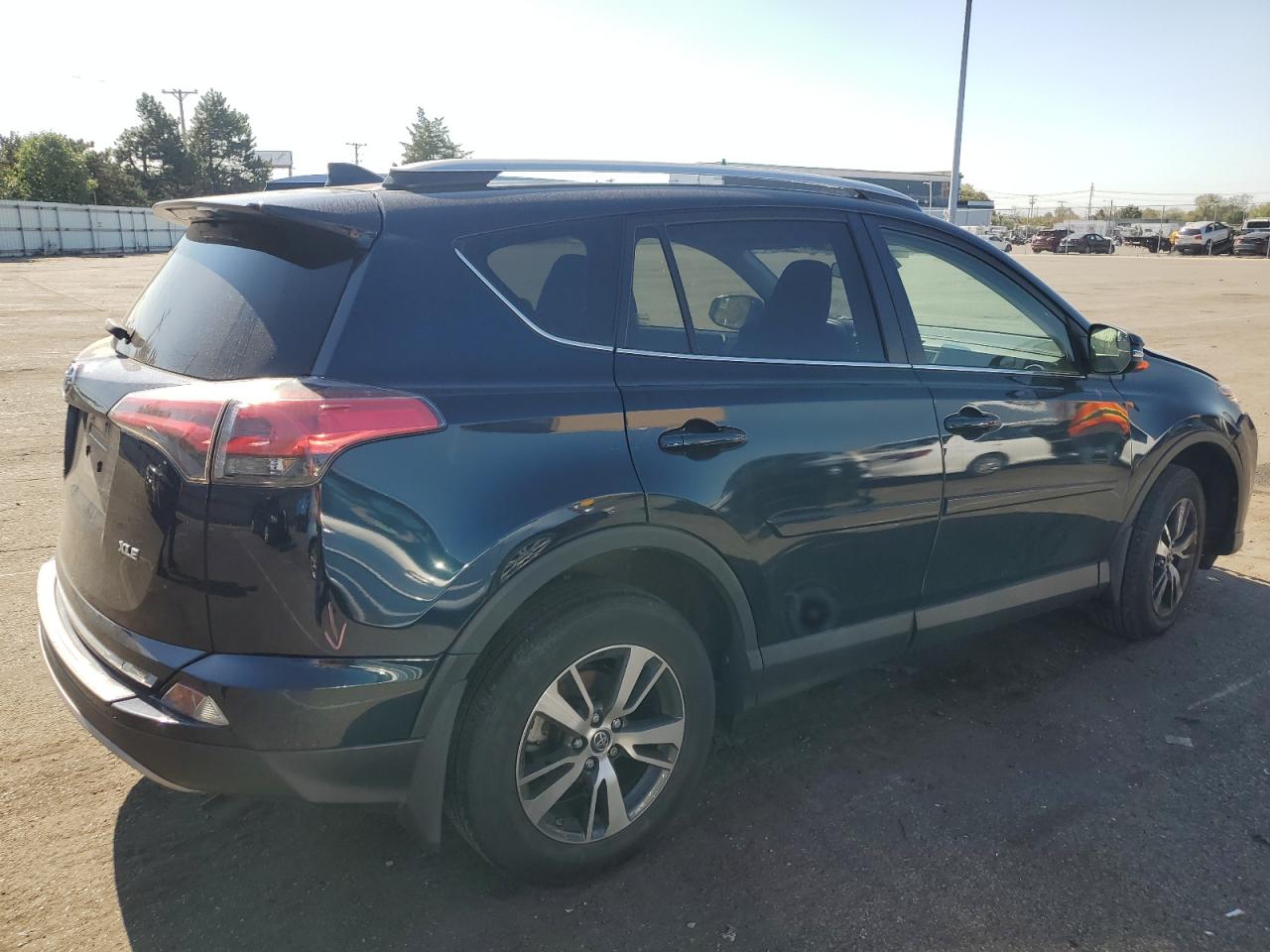 VIN JTMWFREV9HJ713728 2017 TOYOTA RAV4 no.3