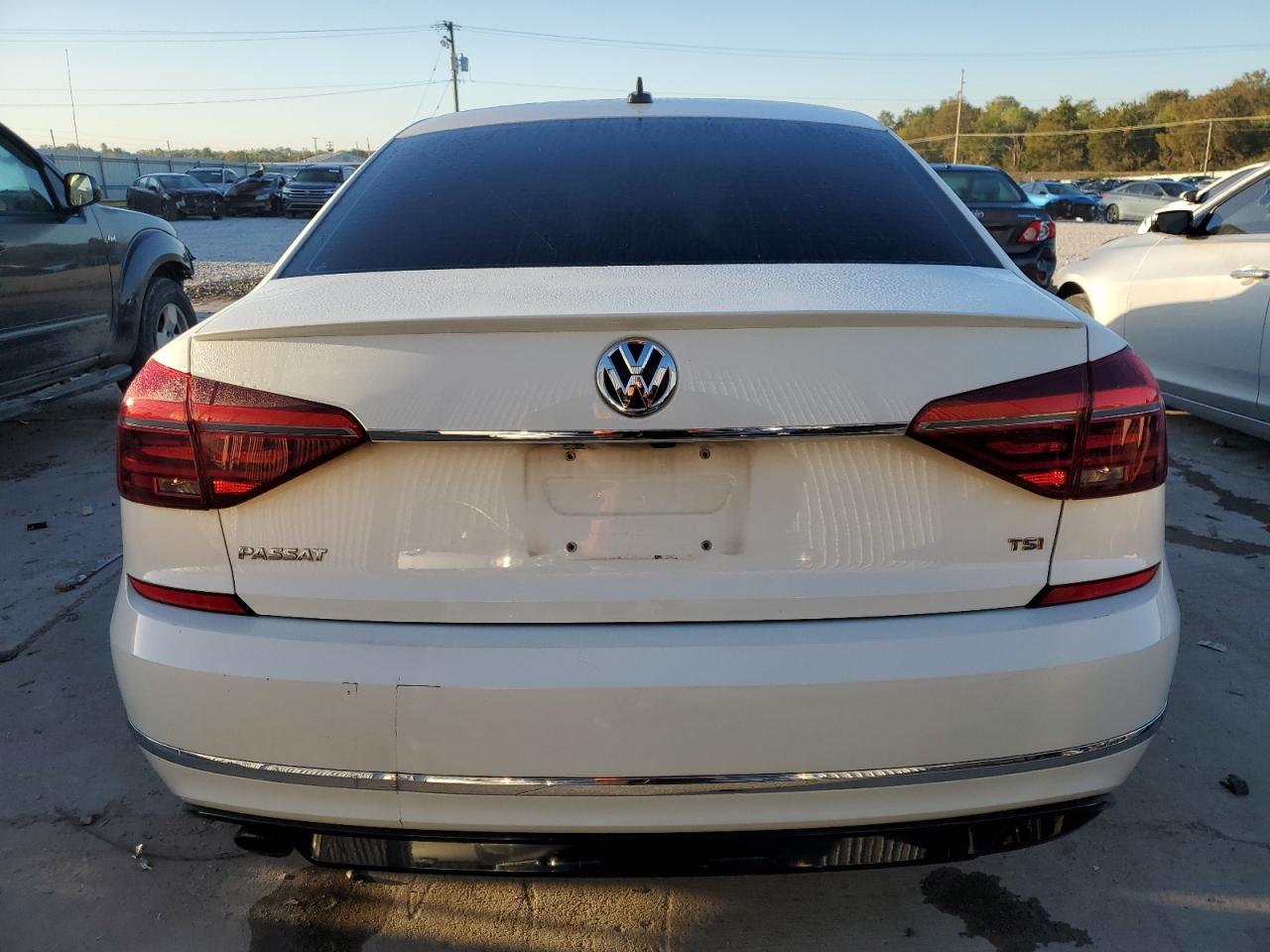 2017 Volkswagen Passat R-Line VIN: 1VWDT7A38HC043051 Lot: 73795854