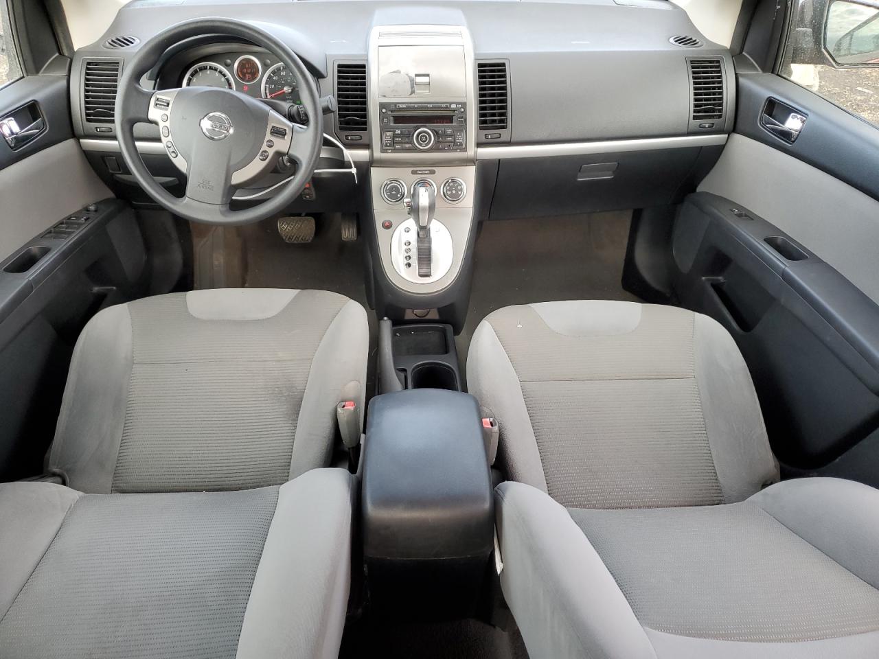 2010 Nissan Sentra - Image 8
