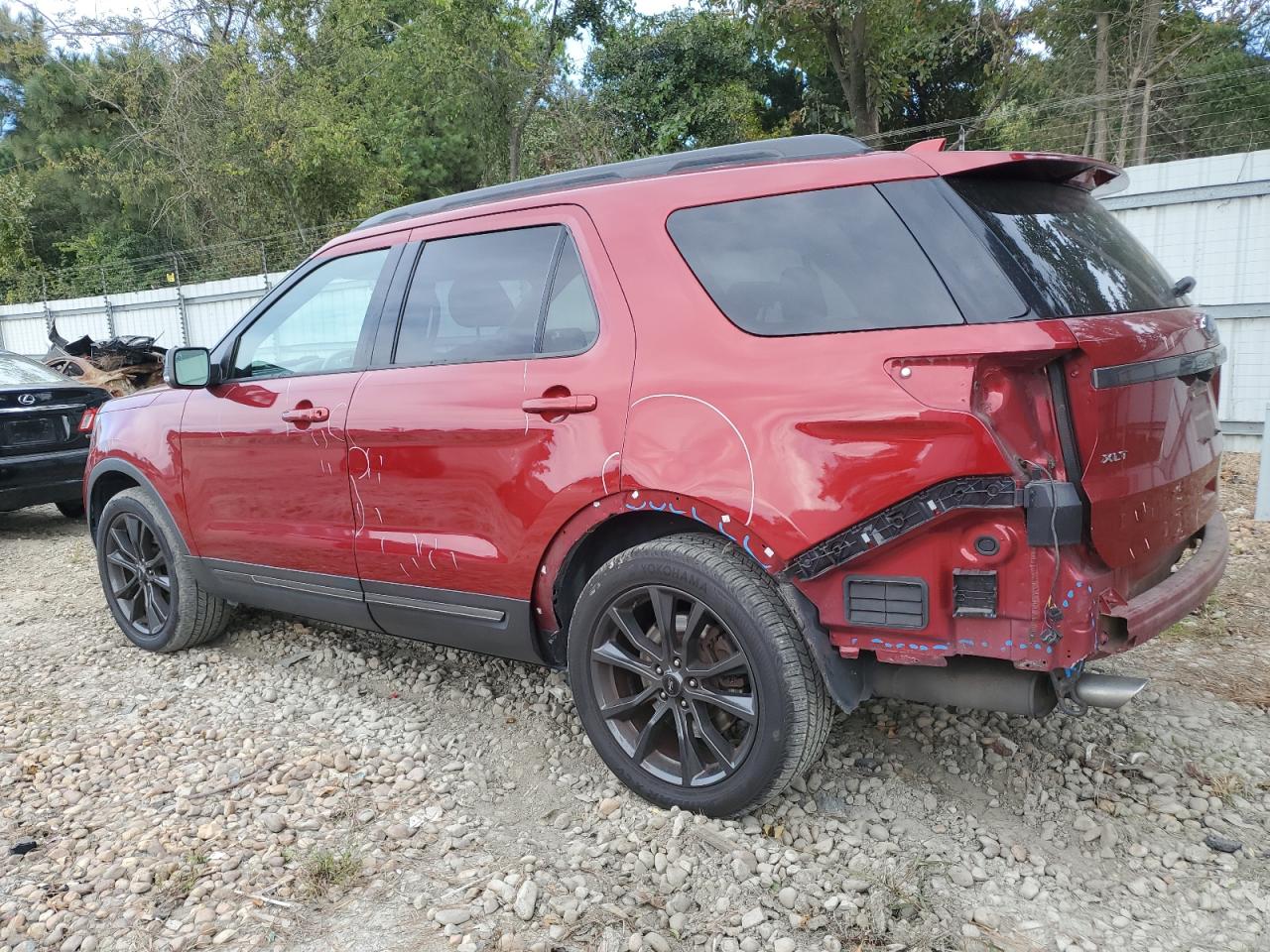 2017 Ford Explorer - Image 2