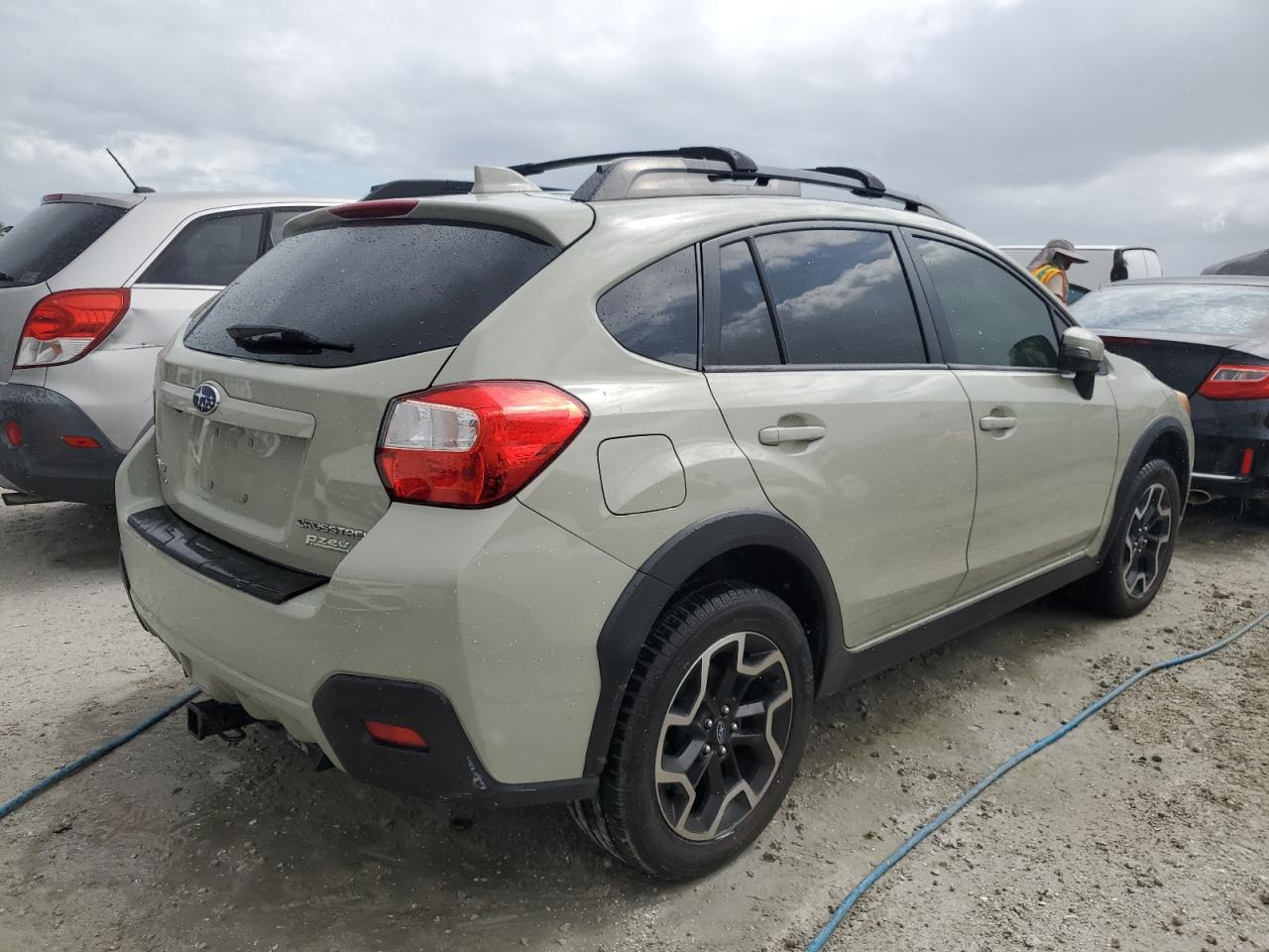 2017 Subaru XV - Image 3