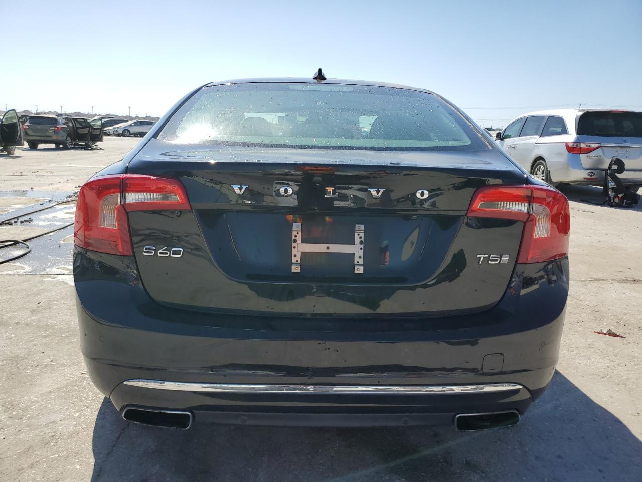 2016 Volvo S60 Platinum VIN: LYV402FMXGB107710 Lot: 77533444