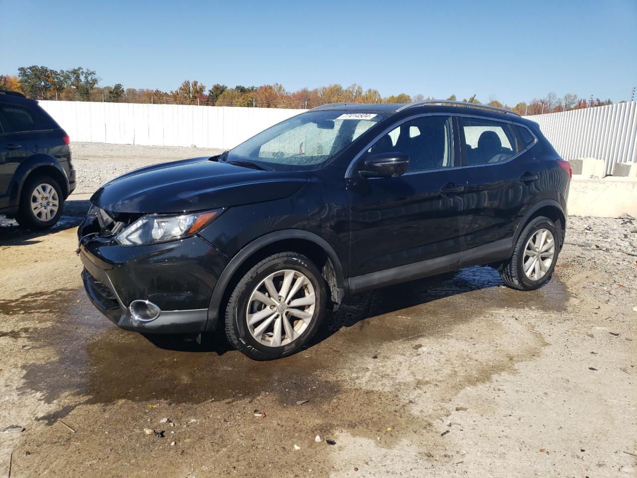 2017 Nissan Rogue - Image 1