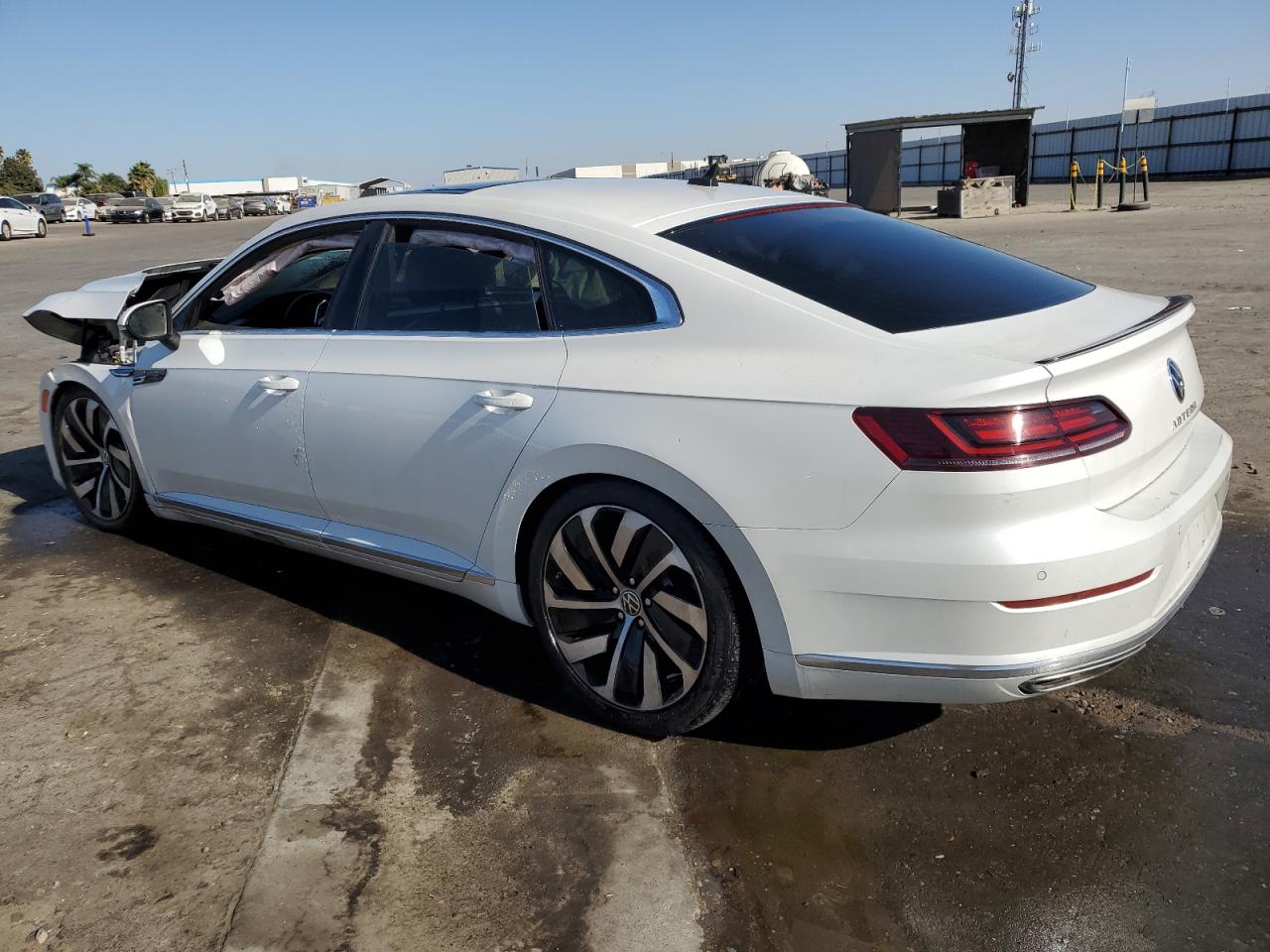 2021 Volkswagen Arteon - Image 2
