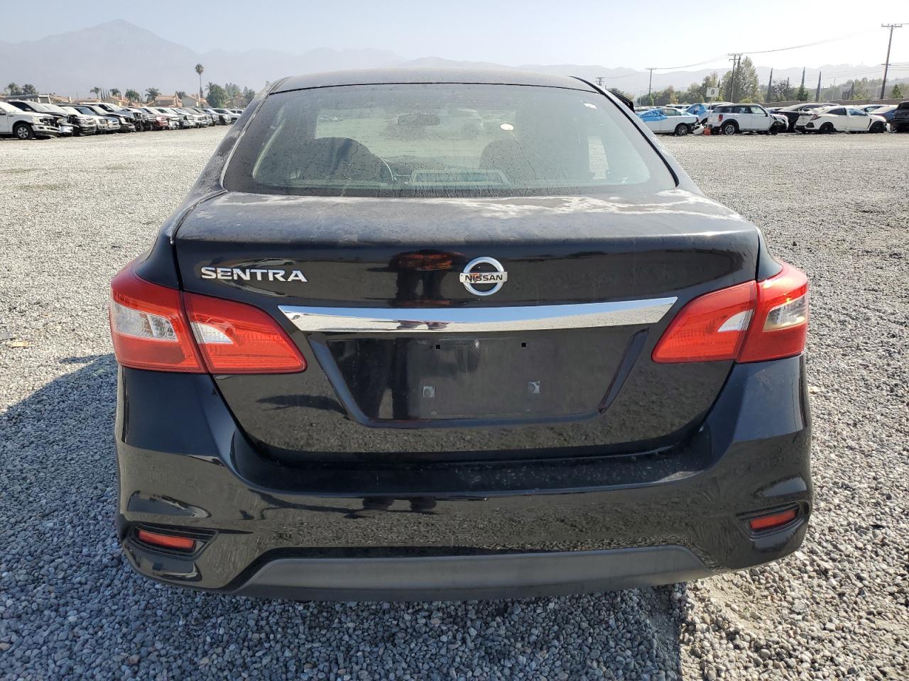 2016 Nissan Sentra - Image 6