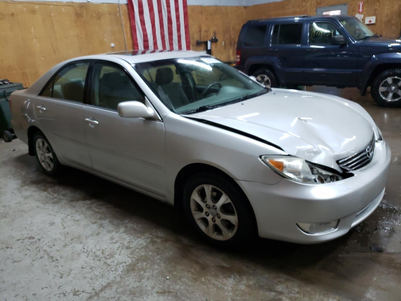 2006 Toyota Camry - Image 4