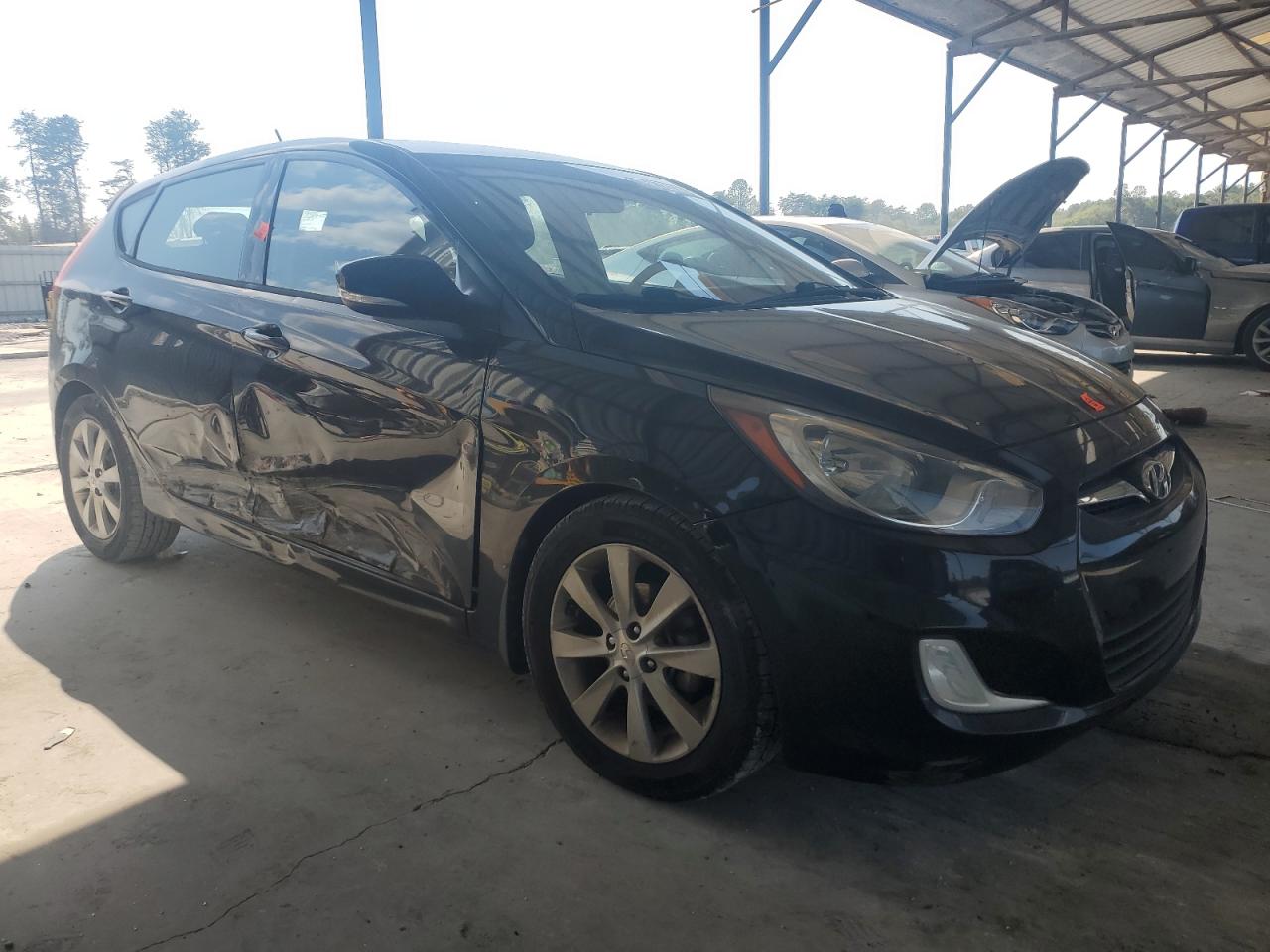 VIN KMHCU5AE7DU104424 2013 HYUNDAI ACCENT no.4