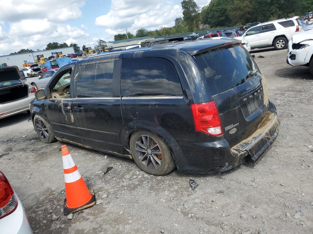 2C4RDGCG4HR624687 2017 Dodge Grand Caravan Sxt