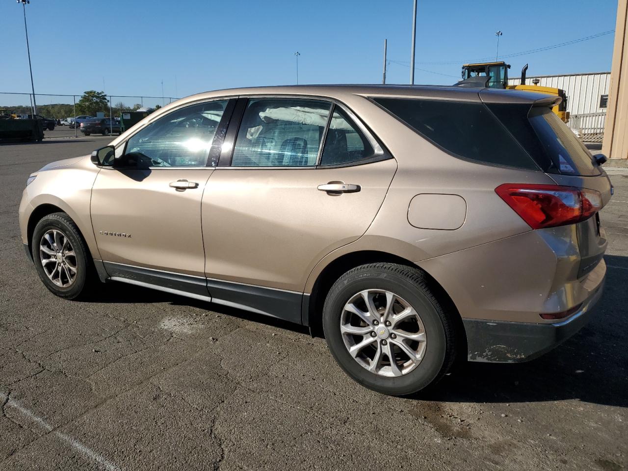 2018 Chevrolet Equinox - Image 2
