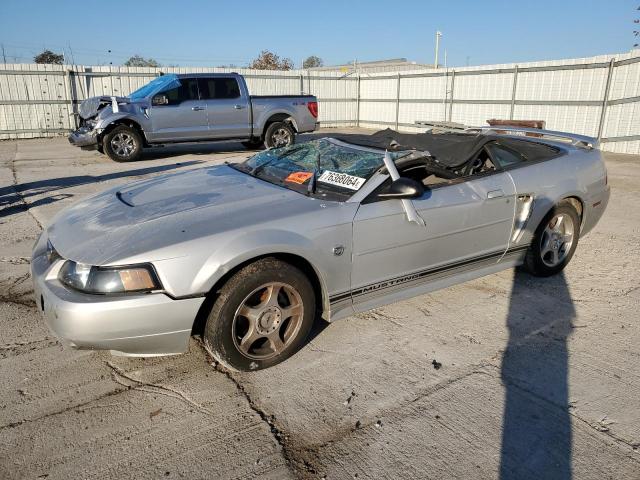 2004 Ford Mustang  na sprzedaż w Walton, KY - Rollover